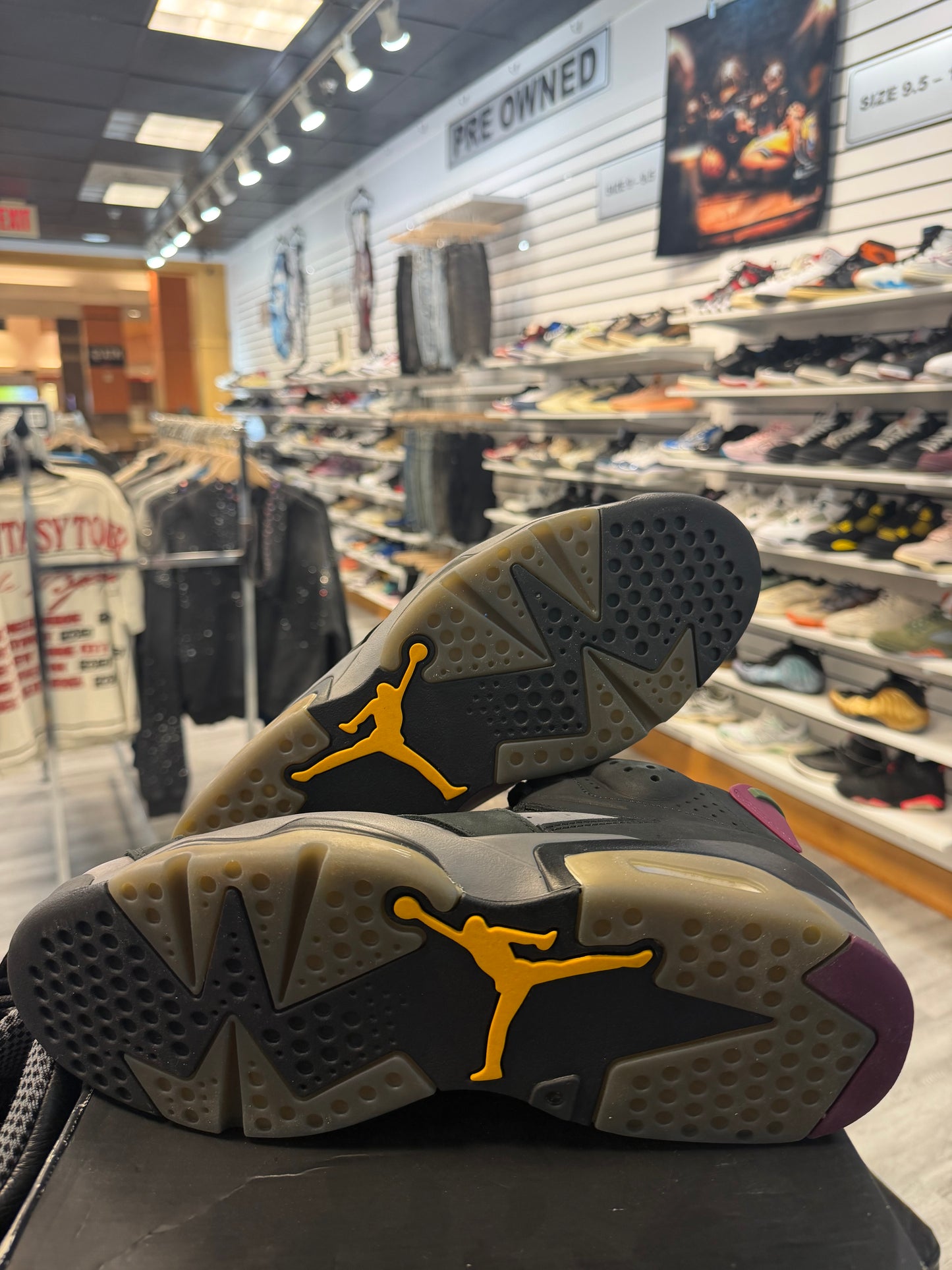 *USED* Jordan 6 Retro Bordeaux