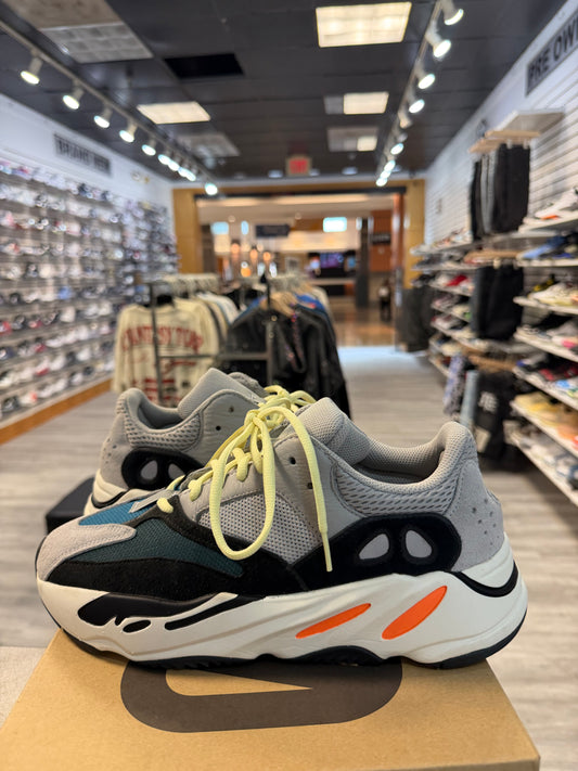 *USED* adidas Yeezy Boost 700 Wave Runner