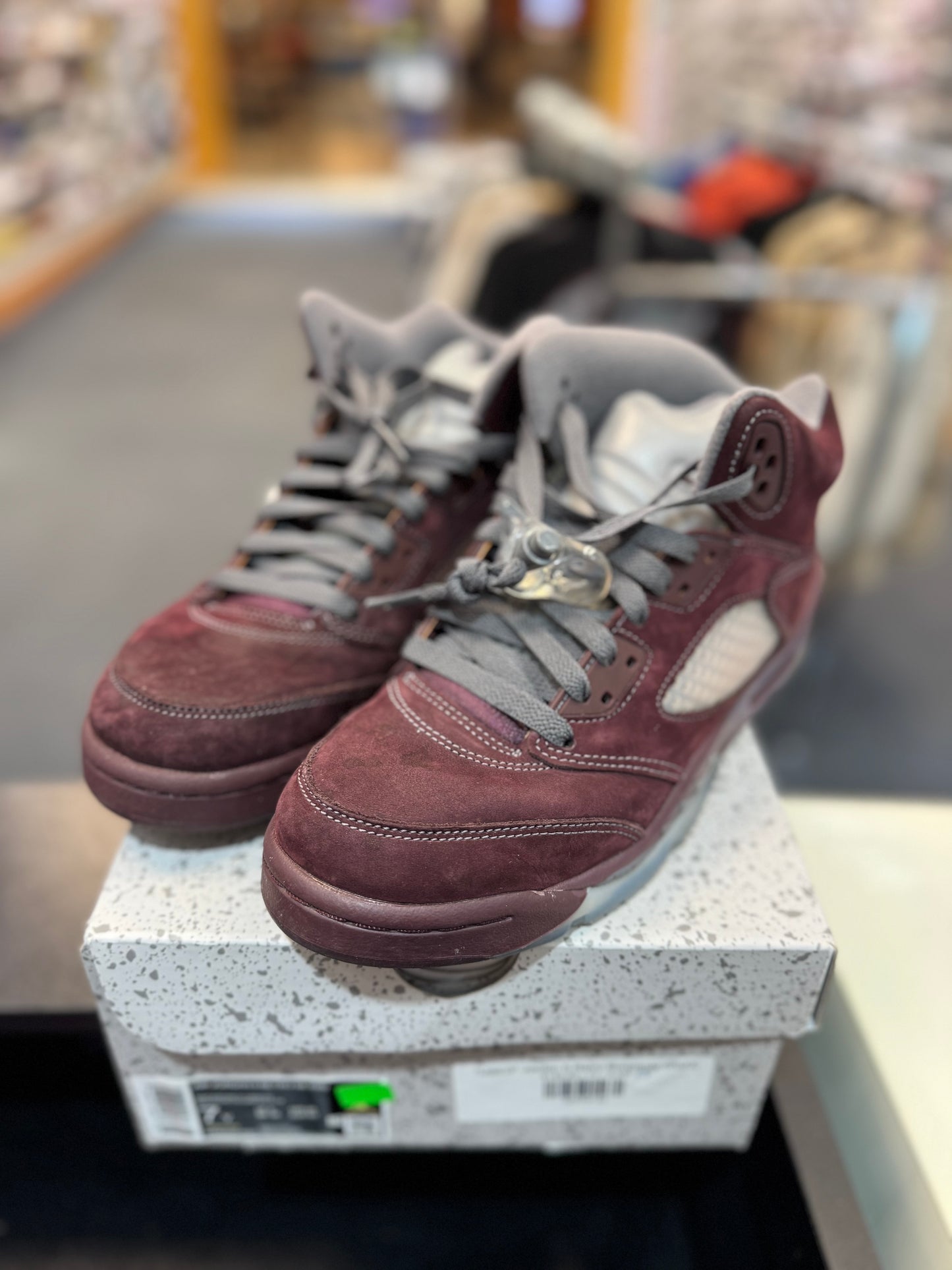 *USED* Jordan 5 Retro Burgundy (2023)