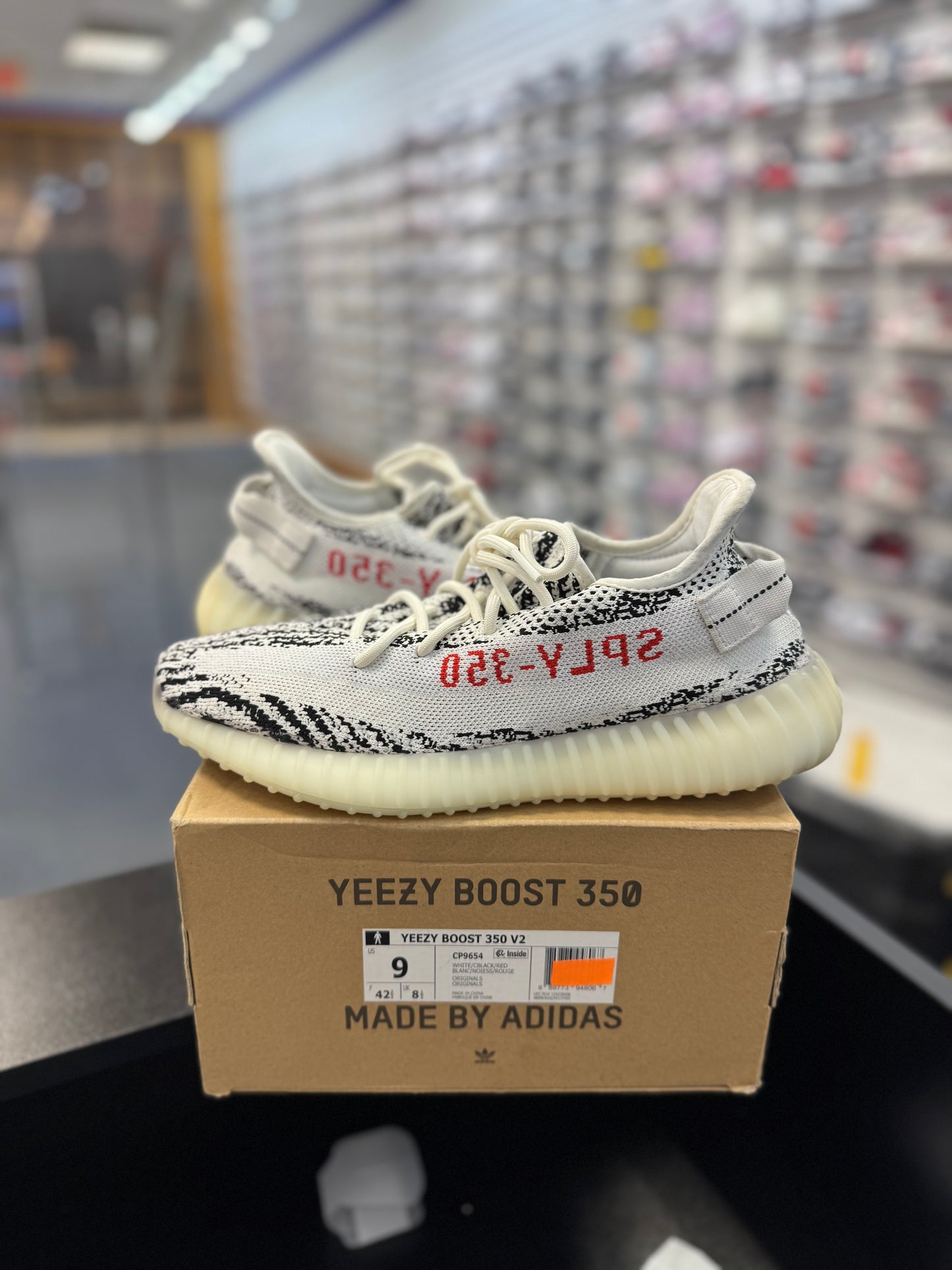 *USED* adidas Yeezy Boost 350 V2 Zebra