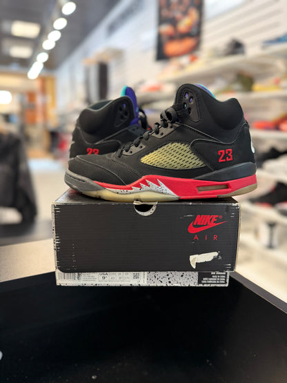 *USED* Jordan 5 Retro Top 3
