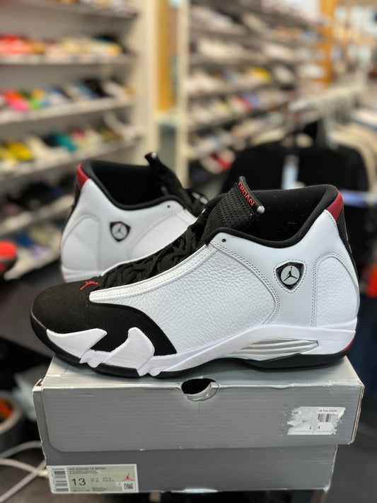 *USED* Jordan 14 Retro Black Toe (2024)