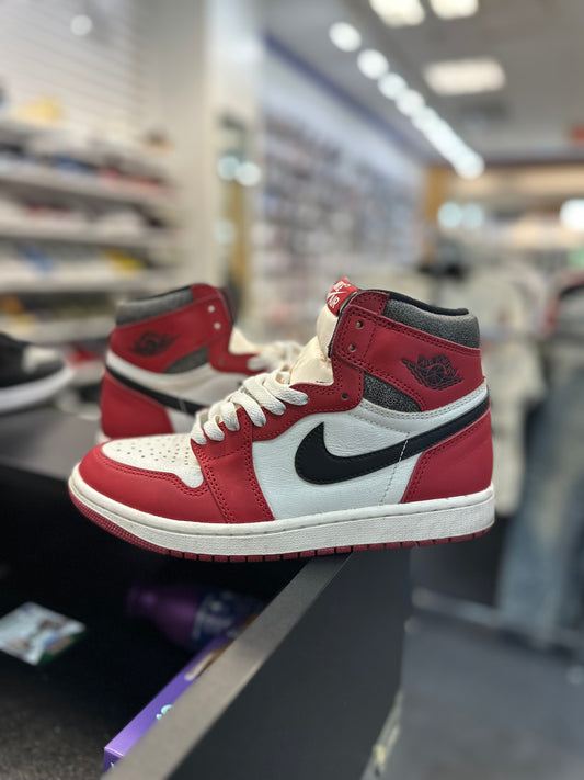 *USED* Jordan 1 Retro High OG Chicago Lost & Found