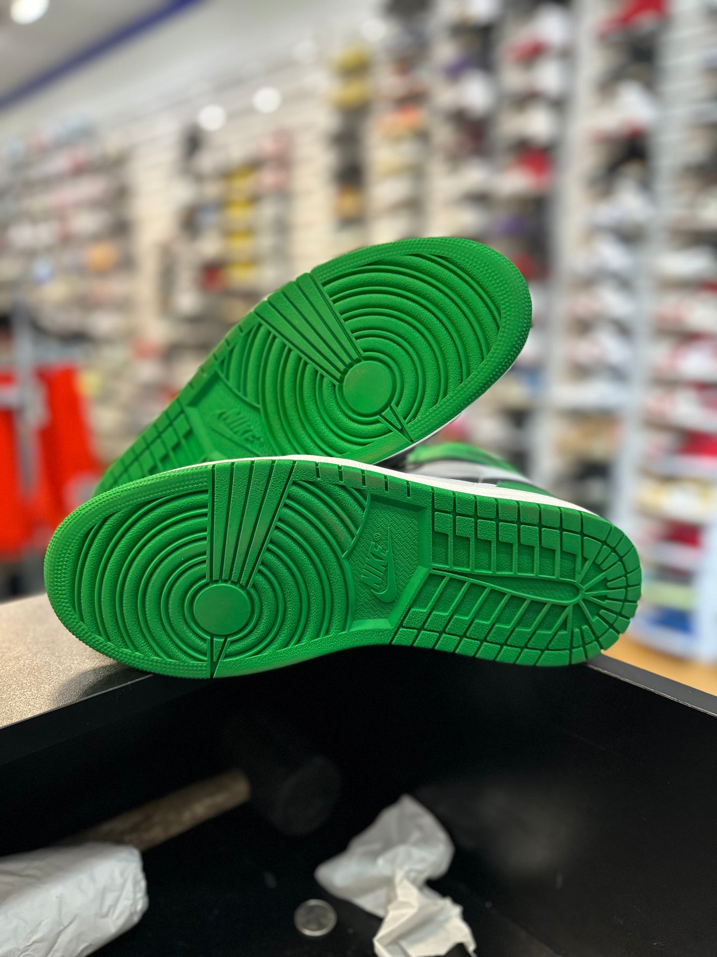 *USED* Jordan 1 Retro High OG Lucky Green