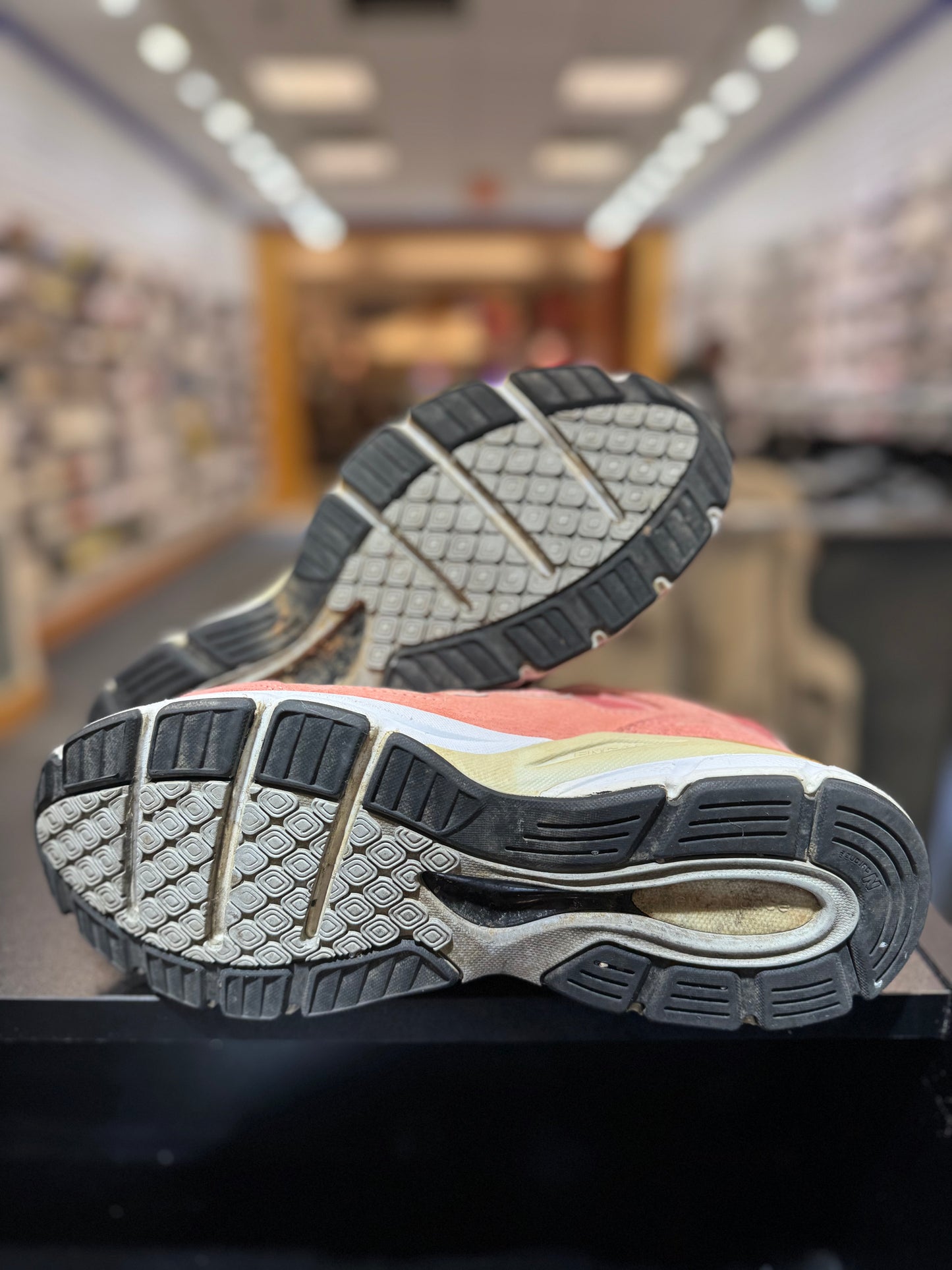 *USED* New Balance 990v4 Sunrise