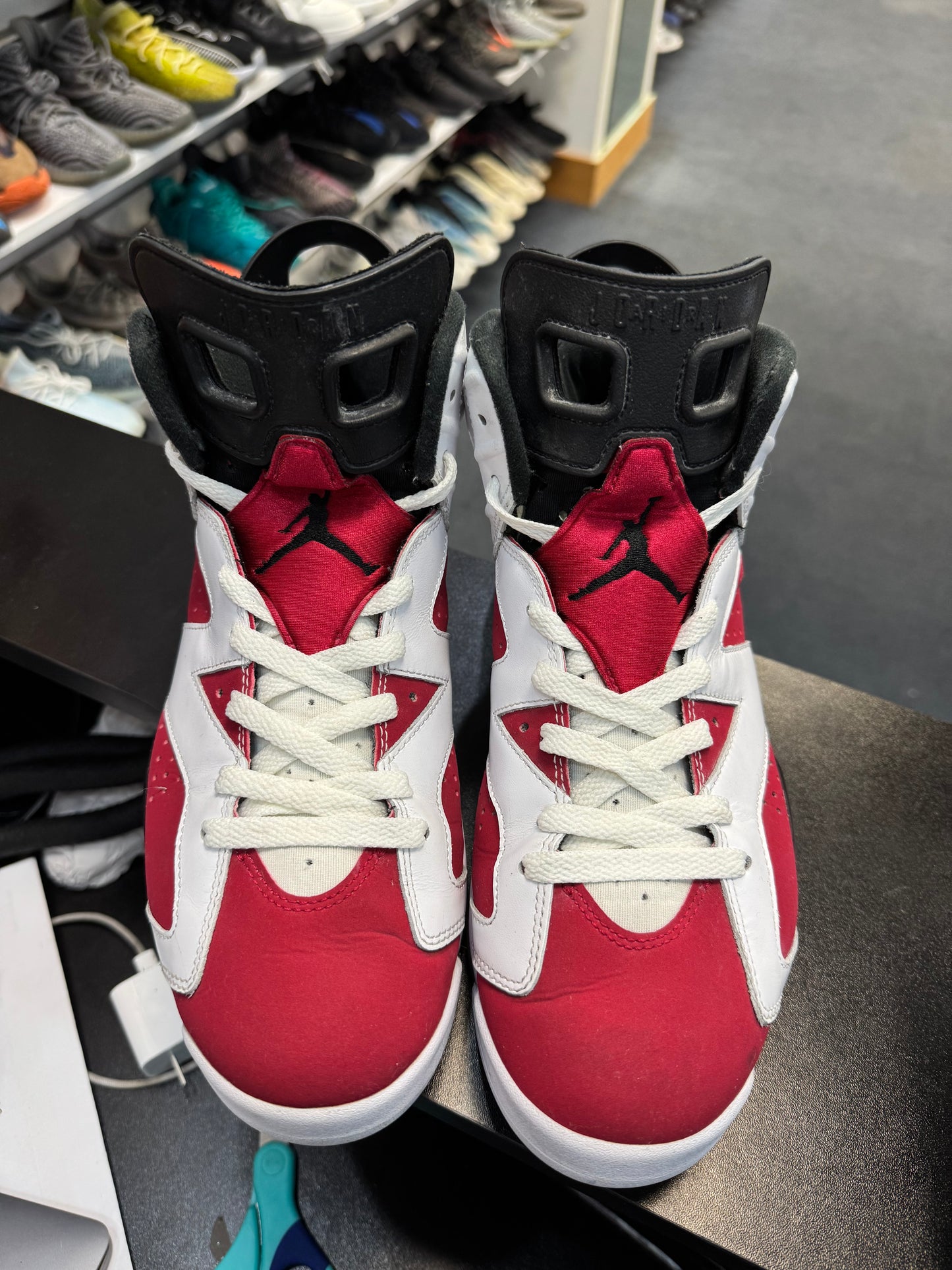 *USED* Jordan 6 Retro Carmine (2021)