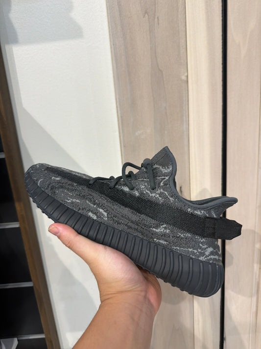 *USED* Yeezy 350 Mx Dark Salt