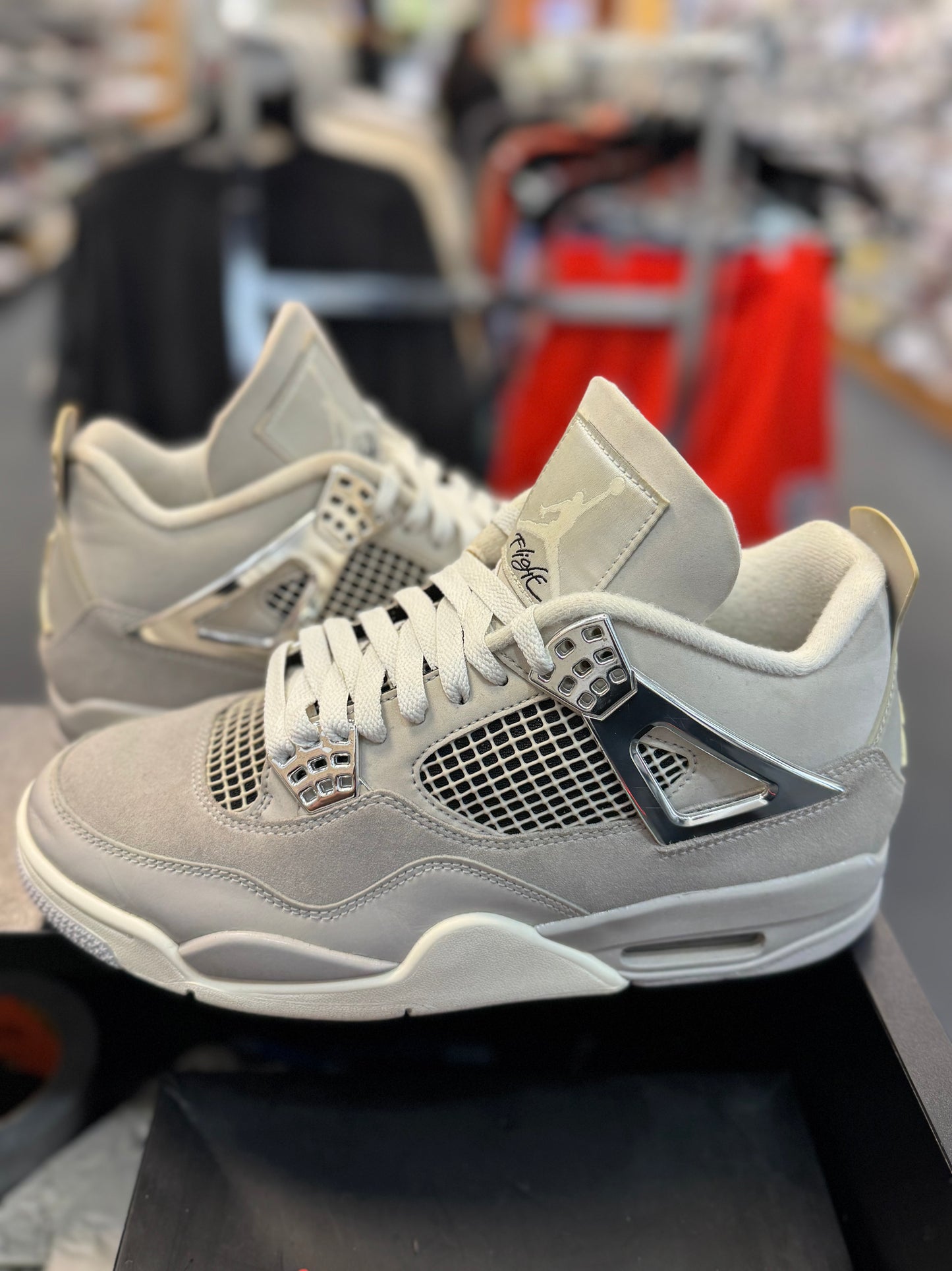 *USED* Jordan 4 Retro Frozen Moments