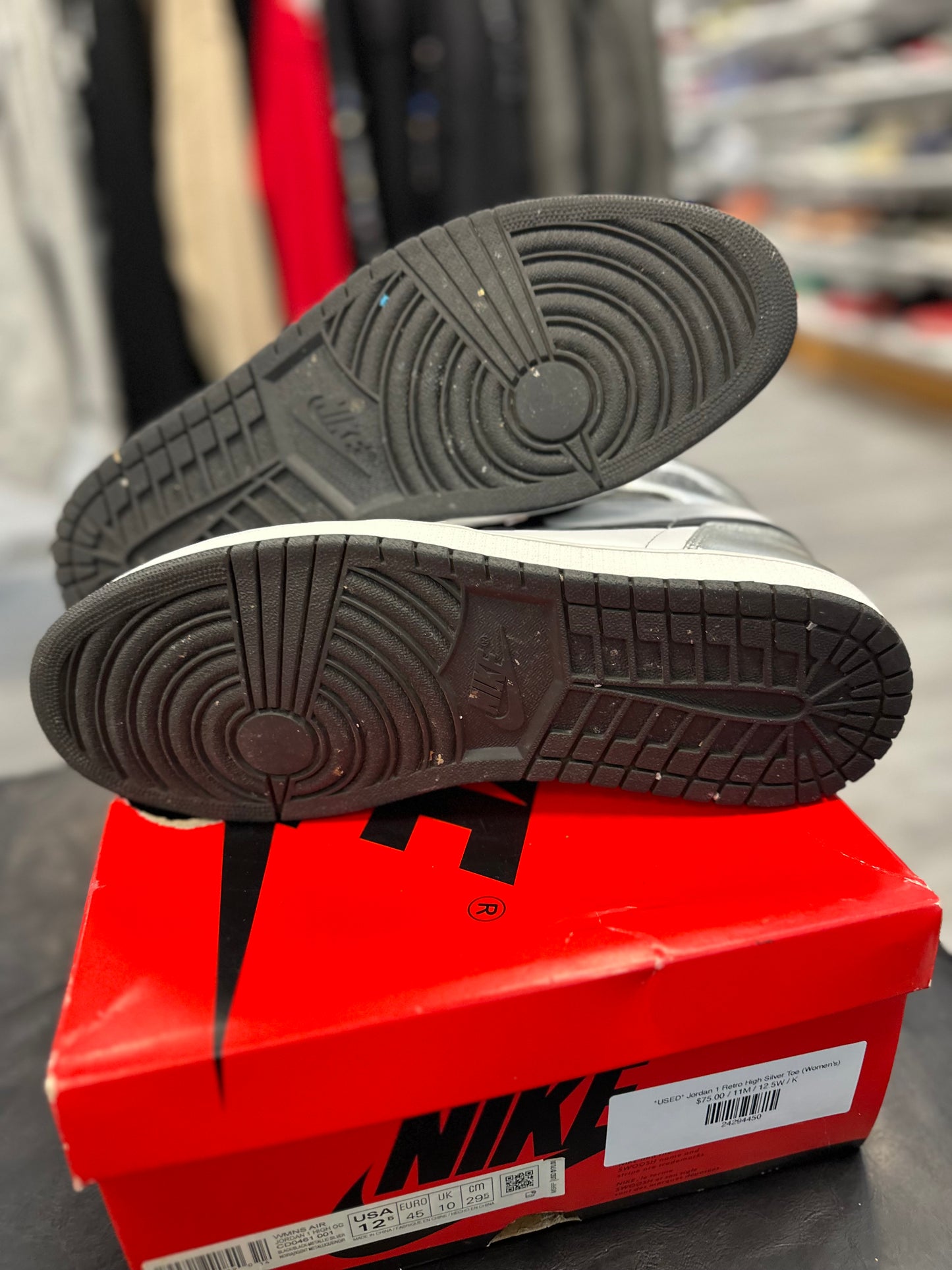 *USED* Jordan 1 Retro High Silver Toe (Women's)