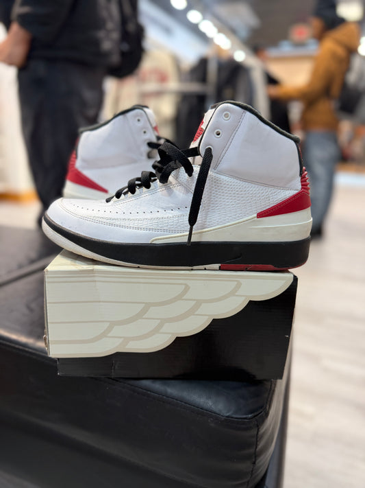 *USED* Jordan 2 Retro OG Chicago (2022)