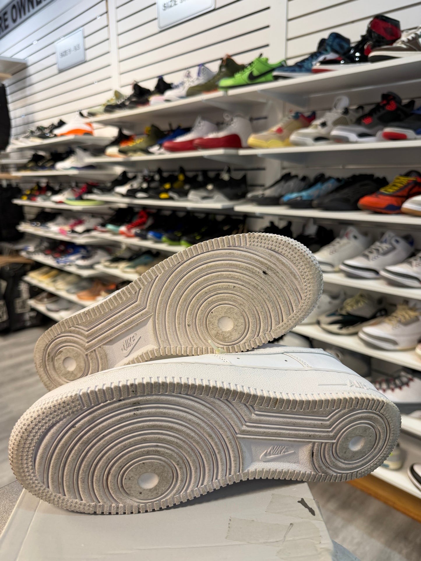 *USED* Nike Air Force 1 Low '07 White