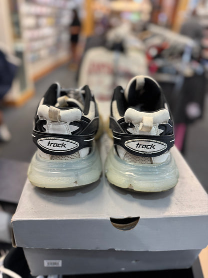 *USED* Balenciaga Tracks