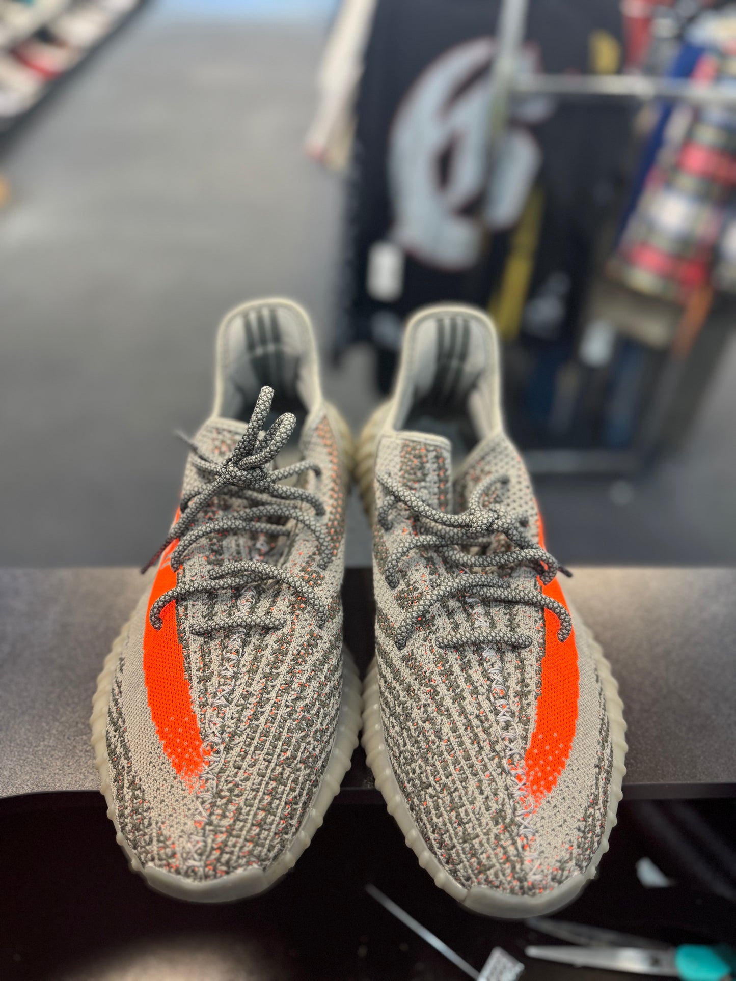 *USED* adidas Yeezy Boost 350 V2 Beluga Reflective