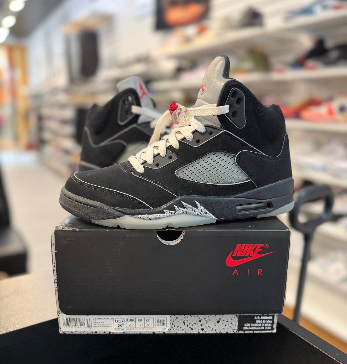 *USED* Jordan 5 Retro OG Black Metallic Reimagined