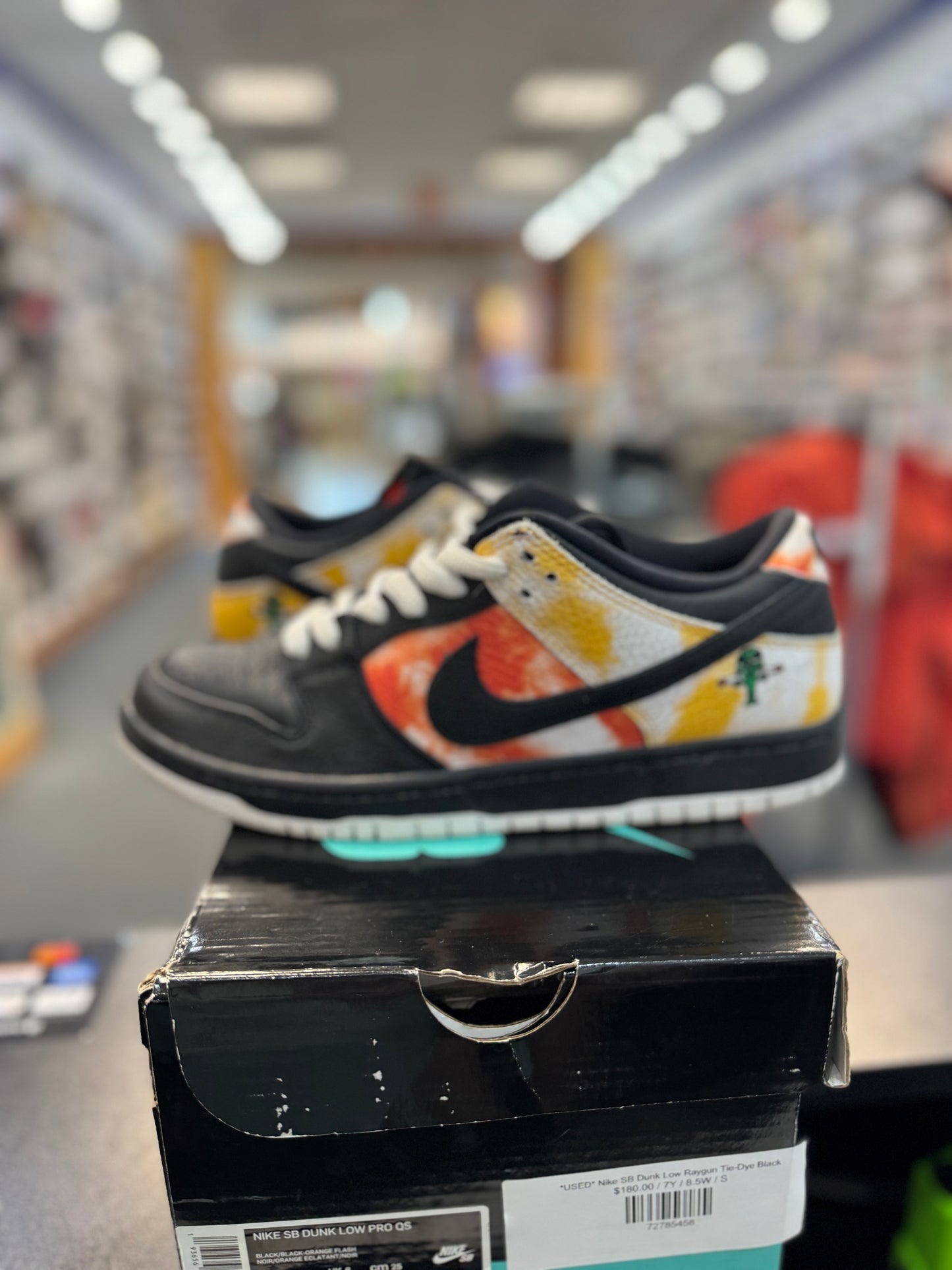 *USED* Nike SB Dunk Low Raygun Tie-Dye Black