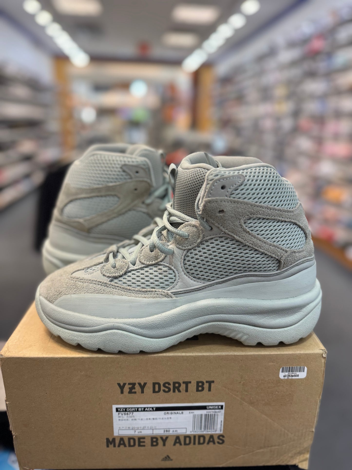 *USED* adidas Yeezy Desert Boot Salt