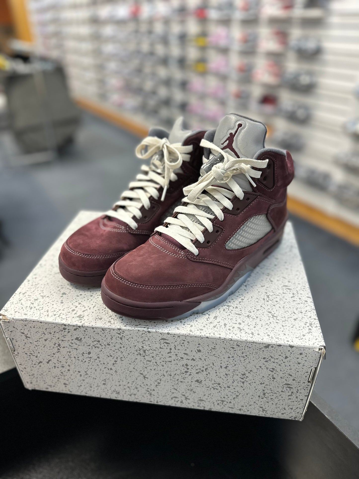 *USED* Jordan 5 Retro Burgundy (2023)