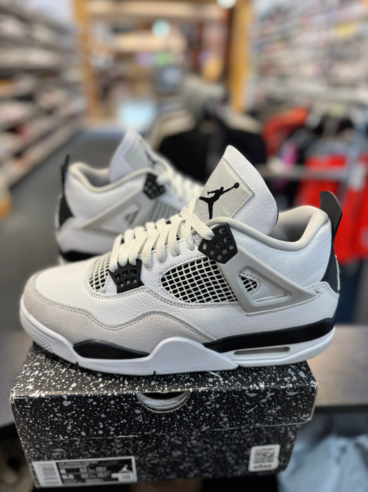 *USED* Jordan 4 Retro Military Black