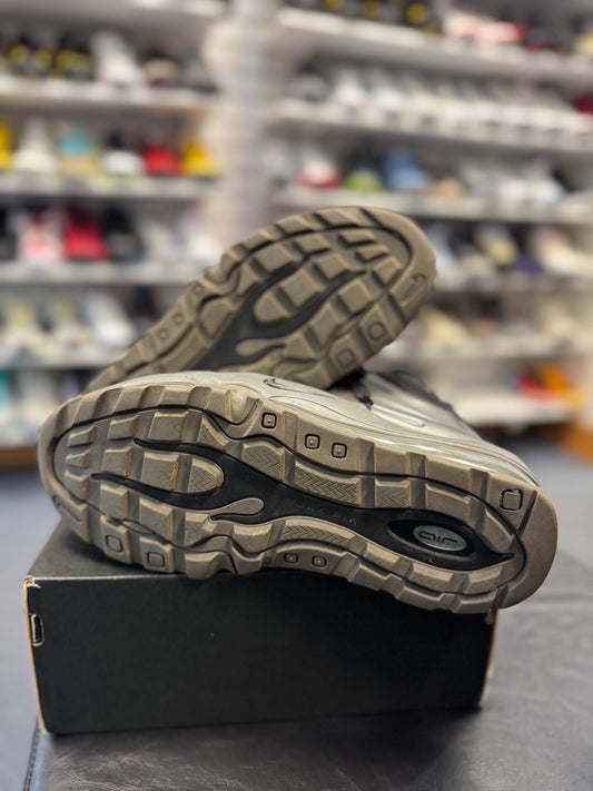 *USED* Nike Air Bakin Posite Metallic Pewter