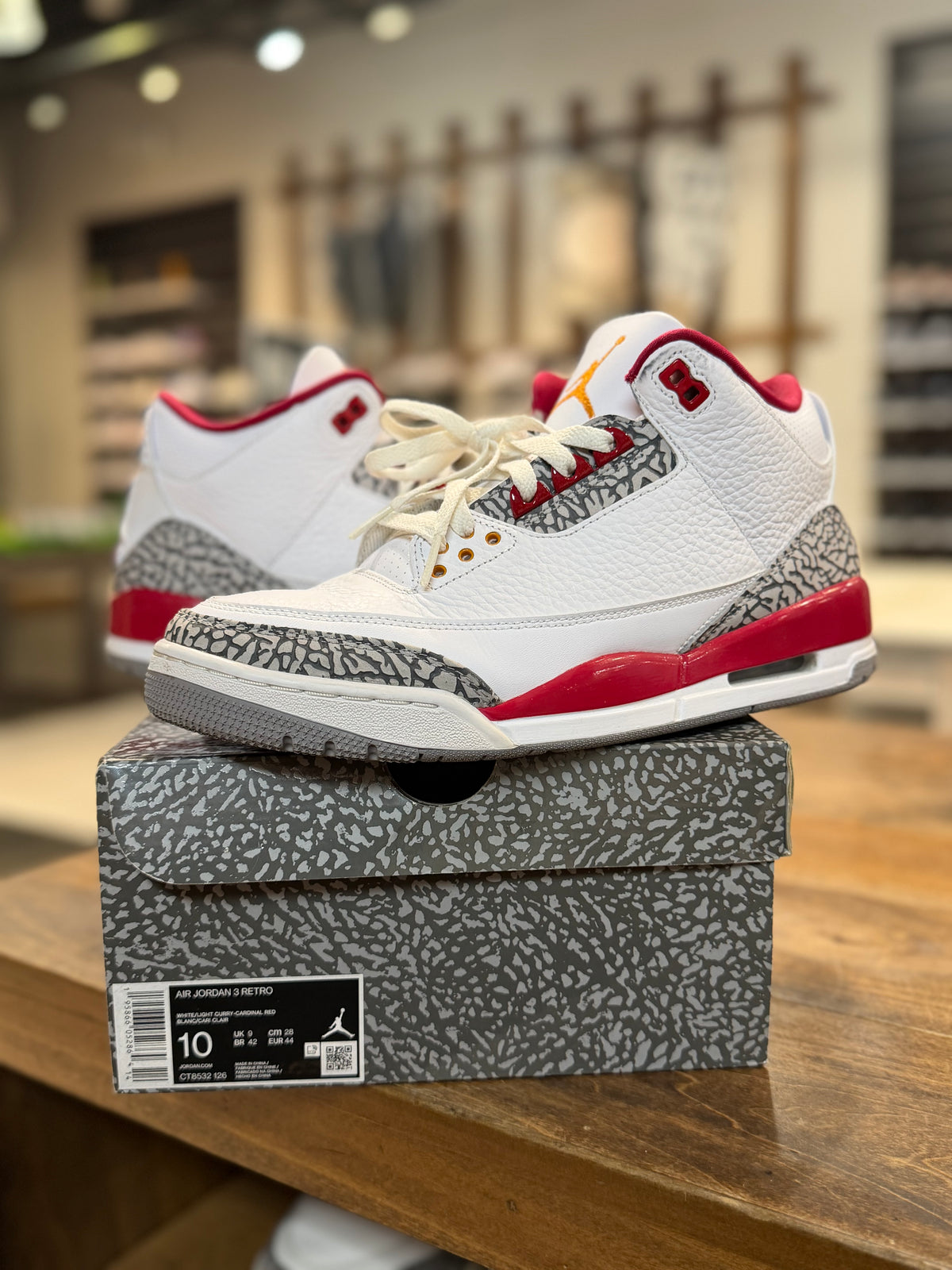 *USED* Jordan 3 Retro Cardinal Red