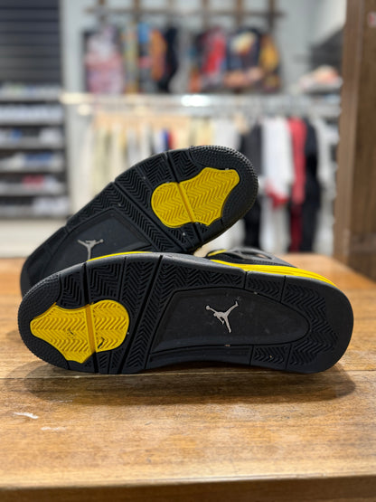 *USED* Jordan 4 Retro Thunder (2023)