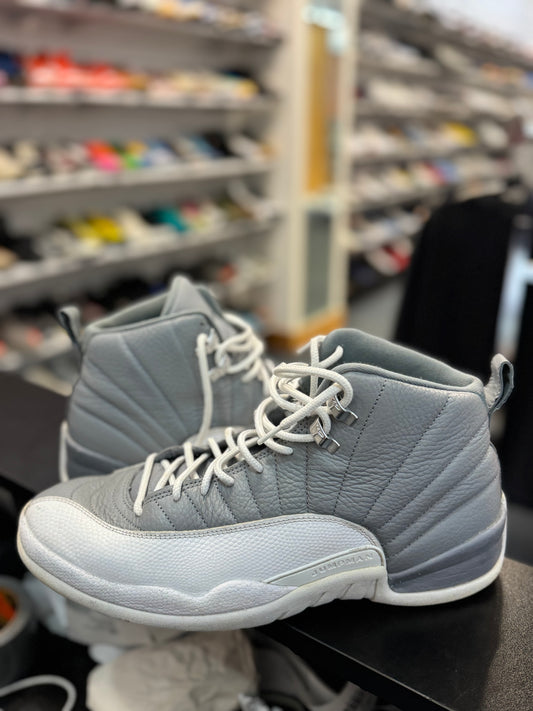 *USED* Jordan 12 Retro Stealth