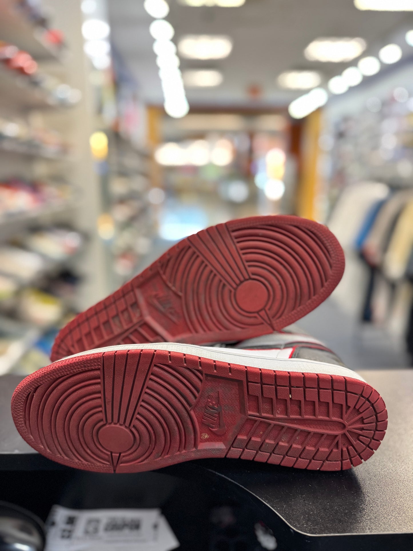 *USED* Jordan 1 Retro High Bloodline