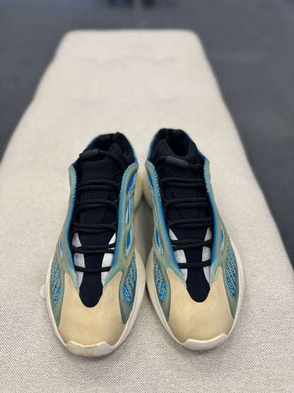 *USED* adidas Yeezy 700 V3 Arzareth