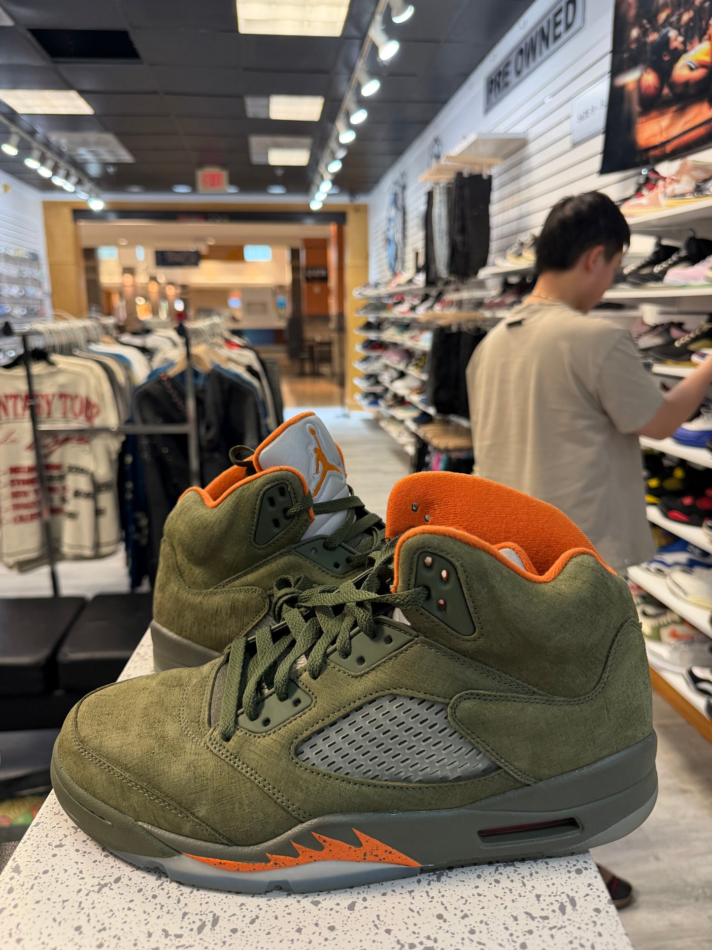 " USED " Jordan 5 Retro Olive (2024)