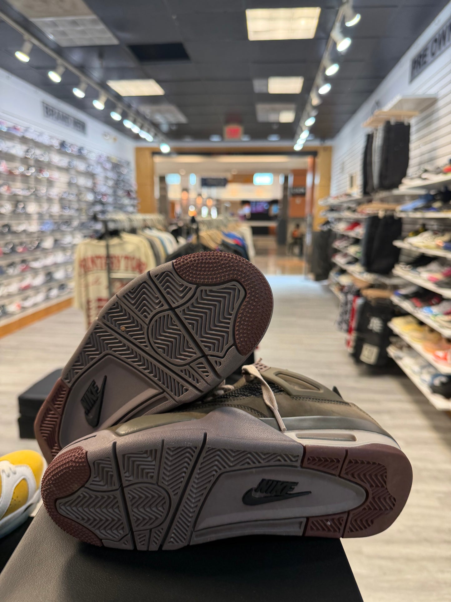 *USED* Jordan 4 Retro SP A Ma Maniére Dark Mocha
