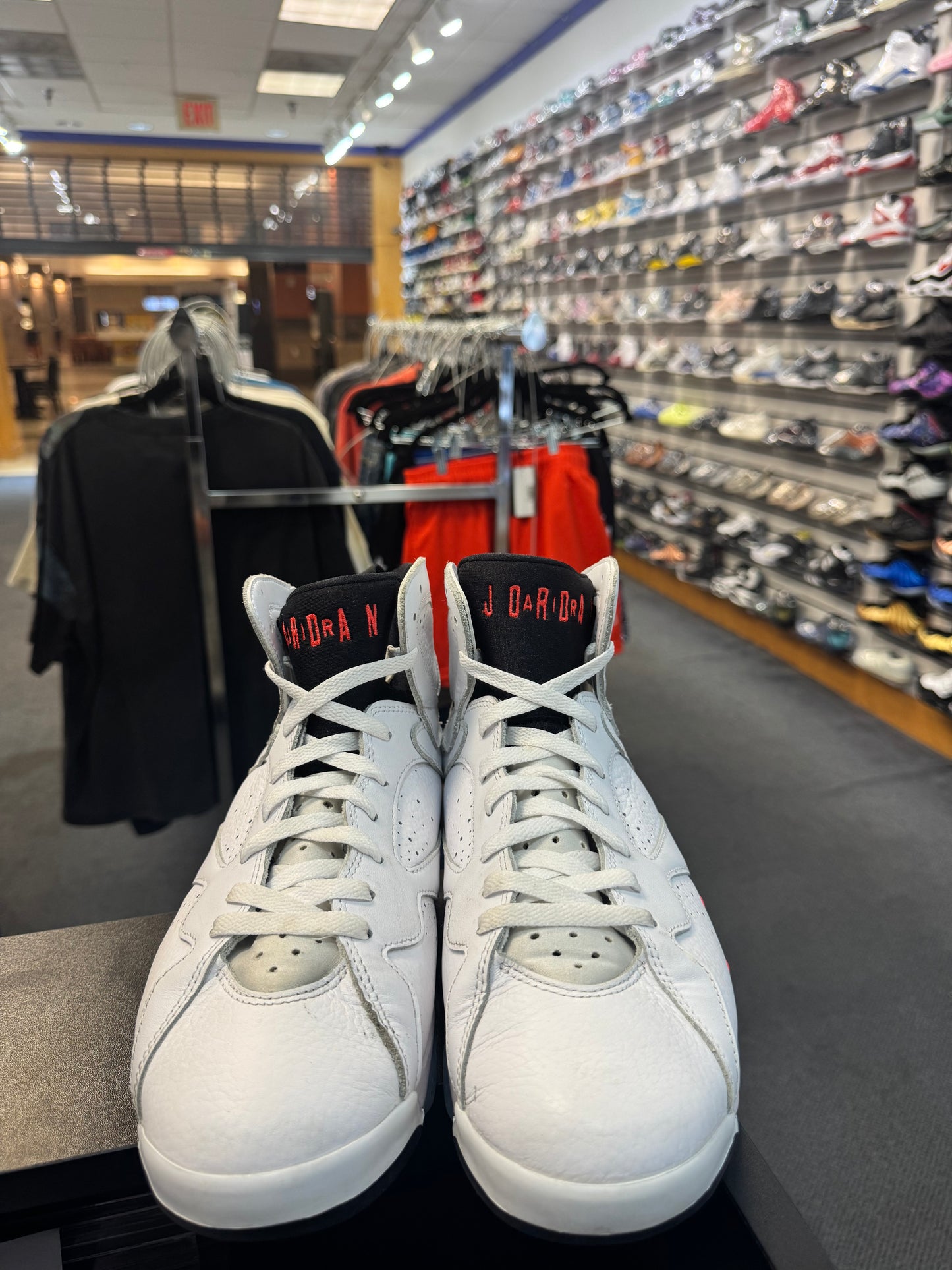 *USED* Jordan 7 Retro White Infrared