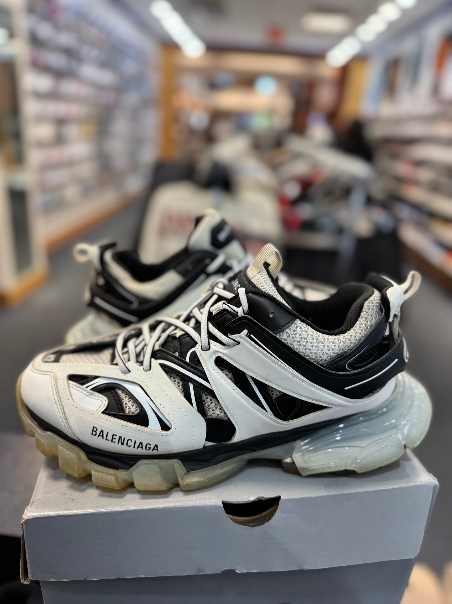 *USED* Balenciaga Tracks