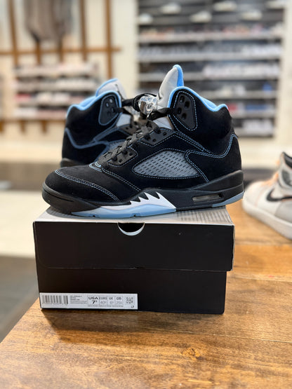 *USED* Jordan 5 Retro Black University Blue (2026)