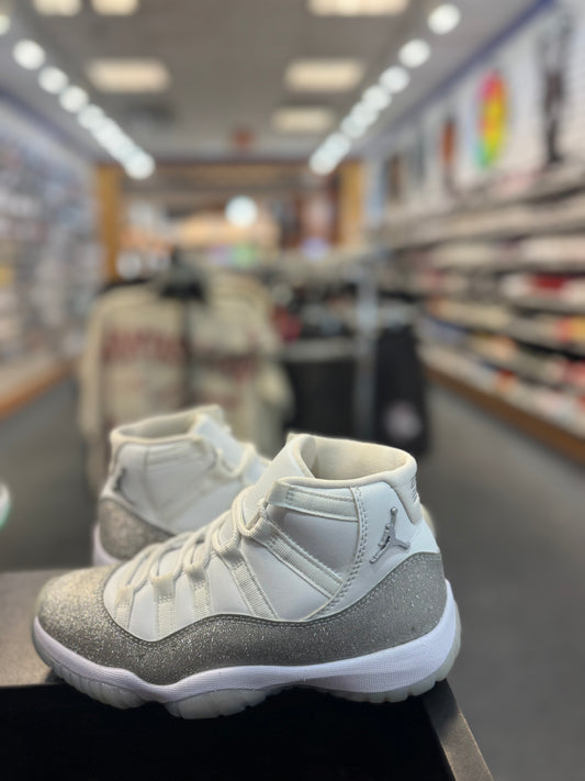 *USED* Jordan 11 Retro White Metallic Silver (Women's)