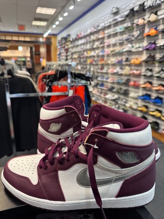 *USED*  Jordan 1 Retro High OG Bordeaux