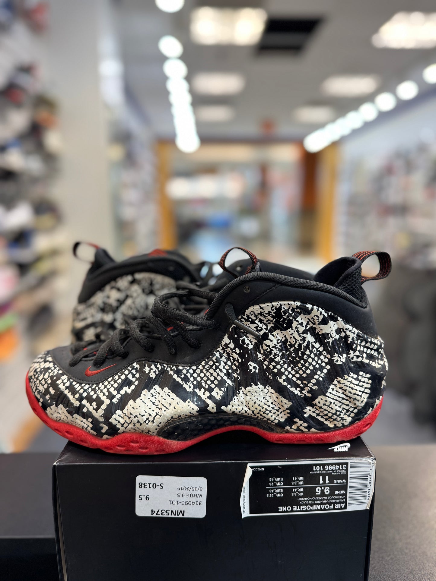 *USED* Nike Air Foamposite One Albino Snakeskin (DEAL)