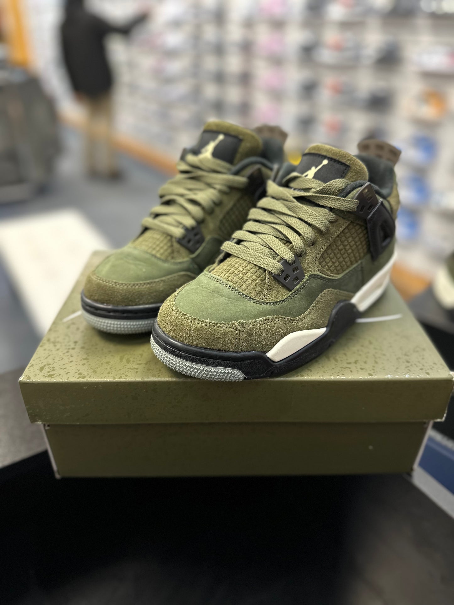 *USED* Jordan 4 Retro SE Craft Medium Olive