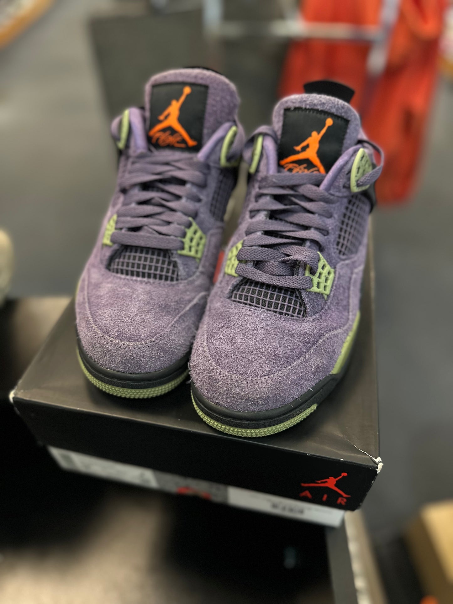 *USED* Jordan 4 Retro Canyon Purple (Women's)