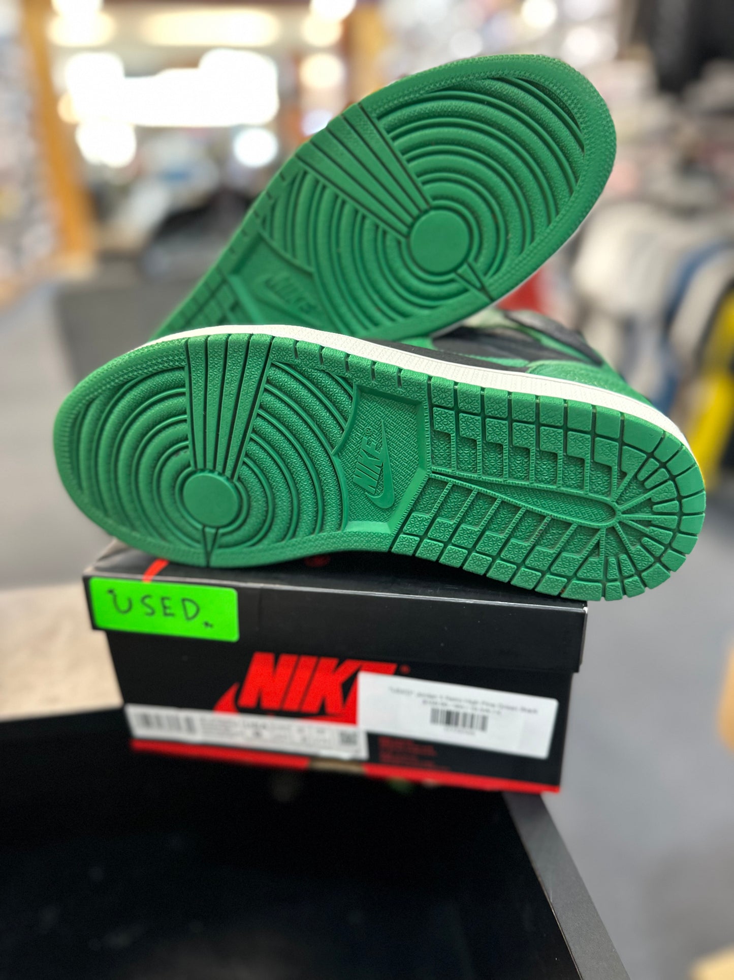 *USED* Jordan 1 Retro High Pine Green Black (DEAL)