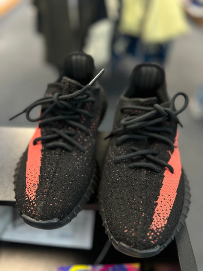 *USED* adidas Yeezy Boost 350 V2 Core Black Red