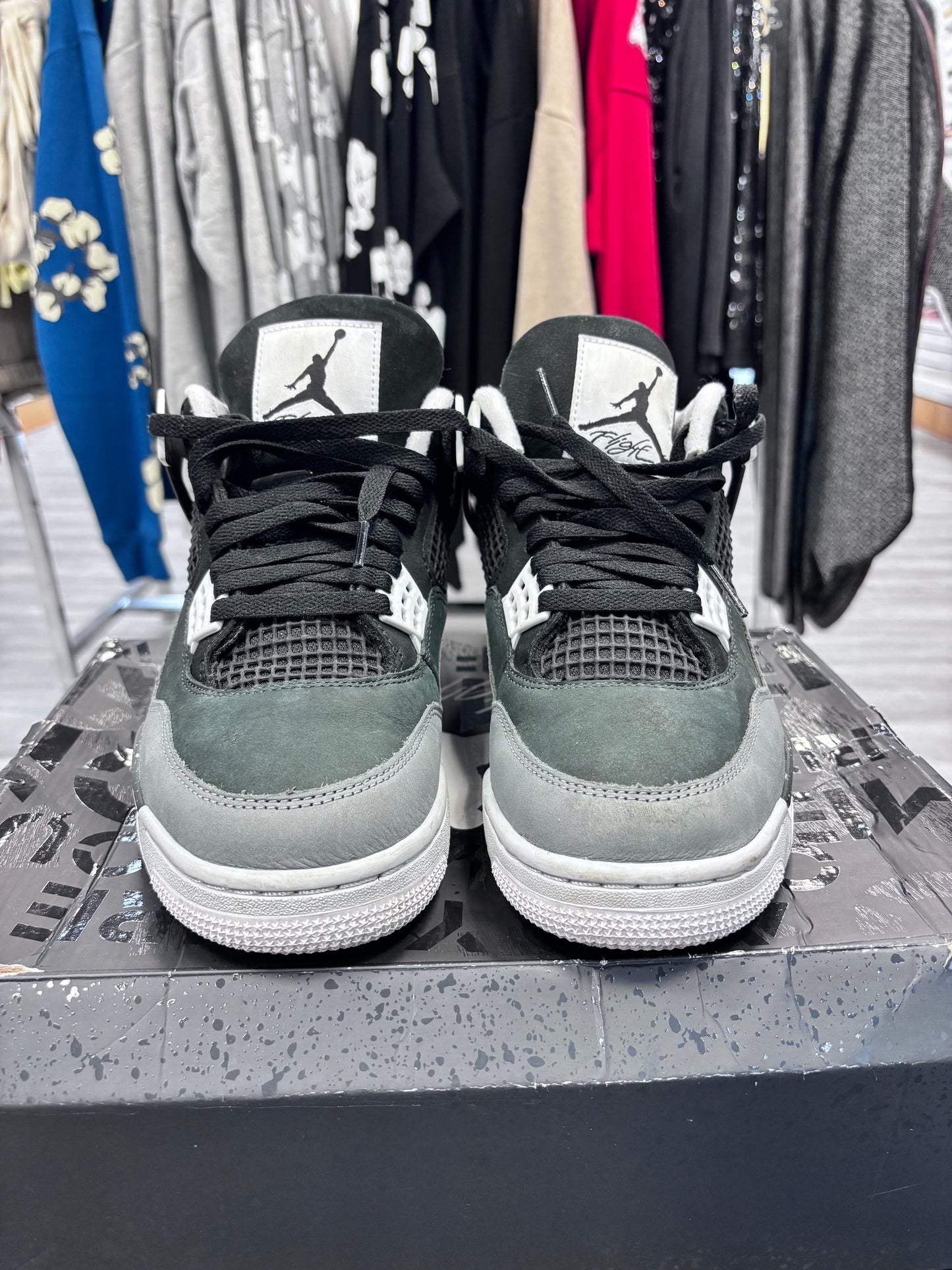 *USED* Jordan 4 Retro Fear
