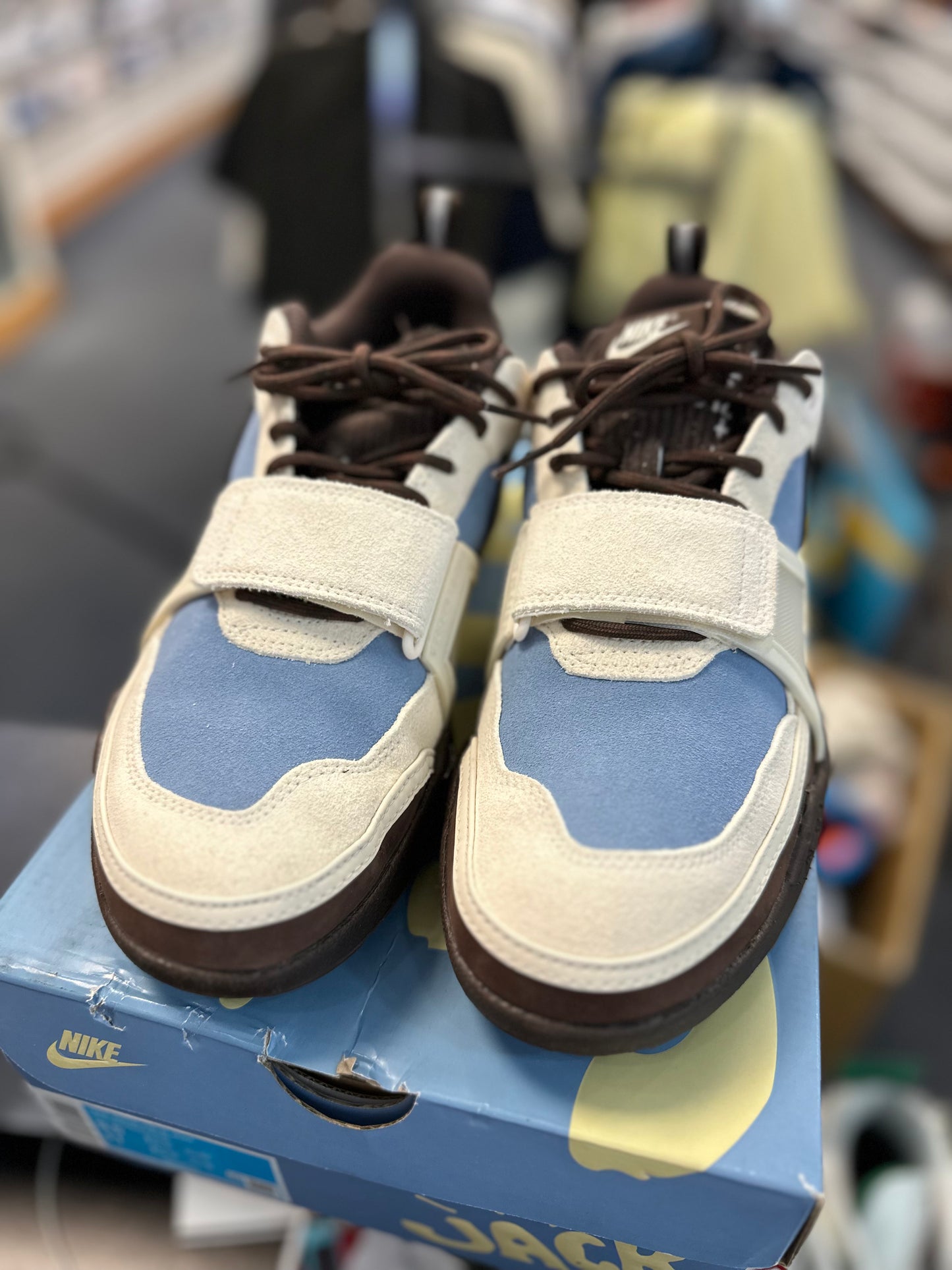 *USED* Nike Zoom Field Jaxx Travis Scott Leche Blue