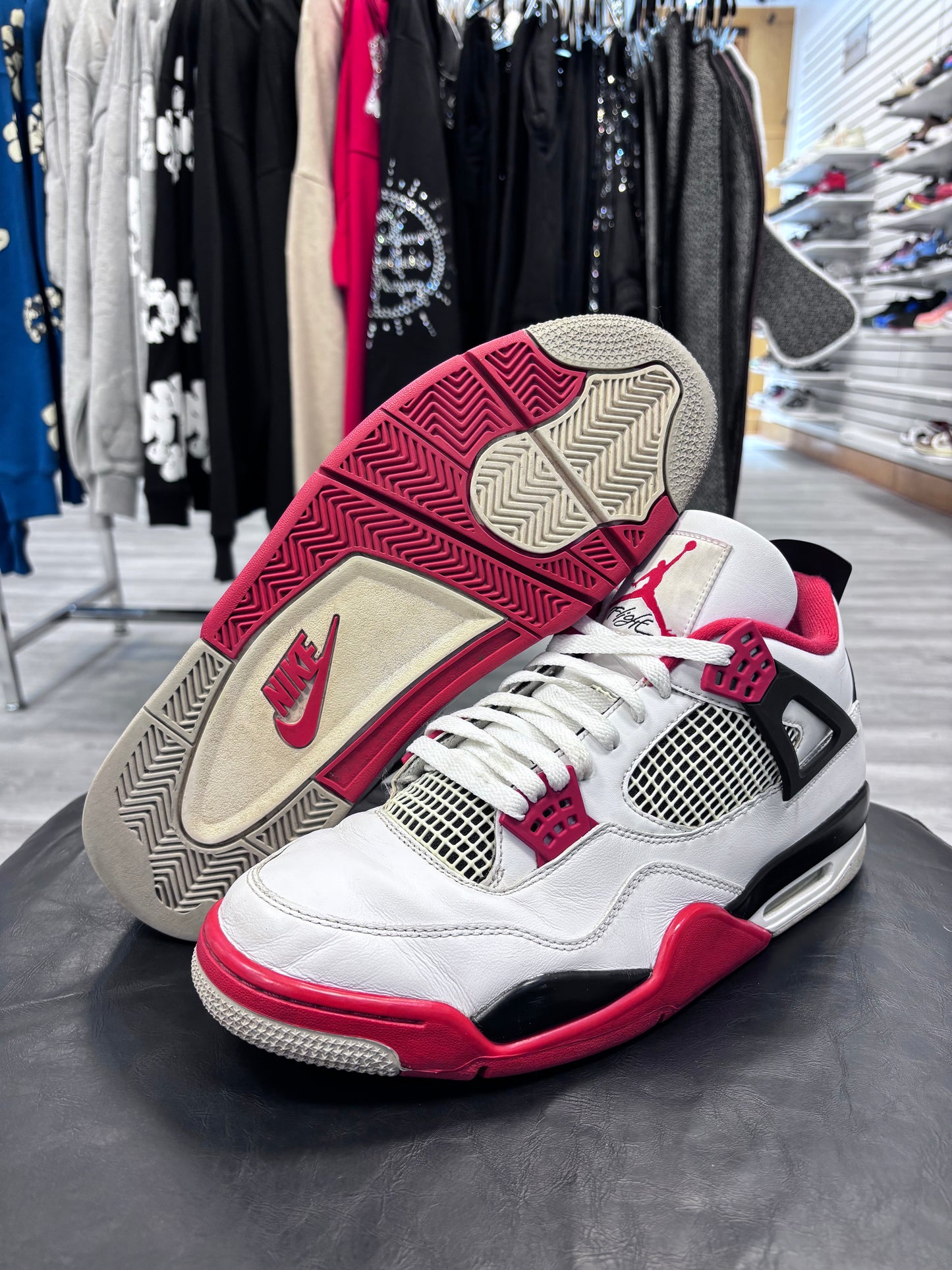 *USED* Jordan 4 Retro Fire Red (2012)