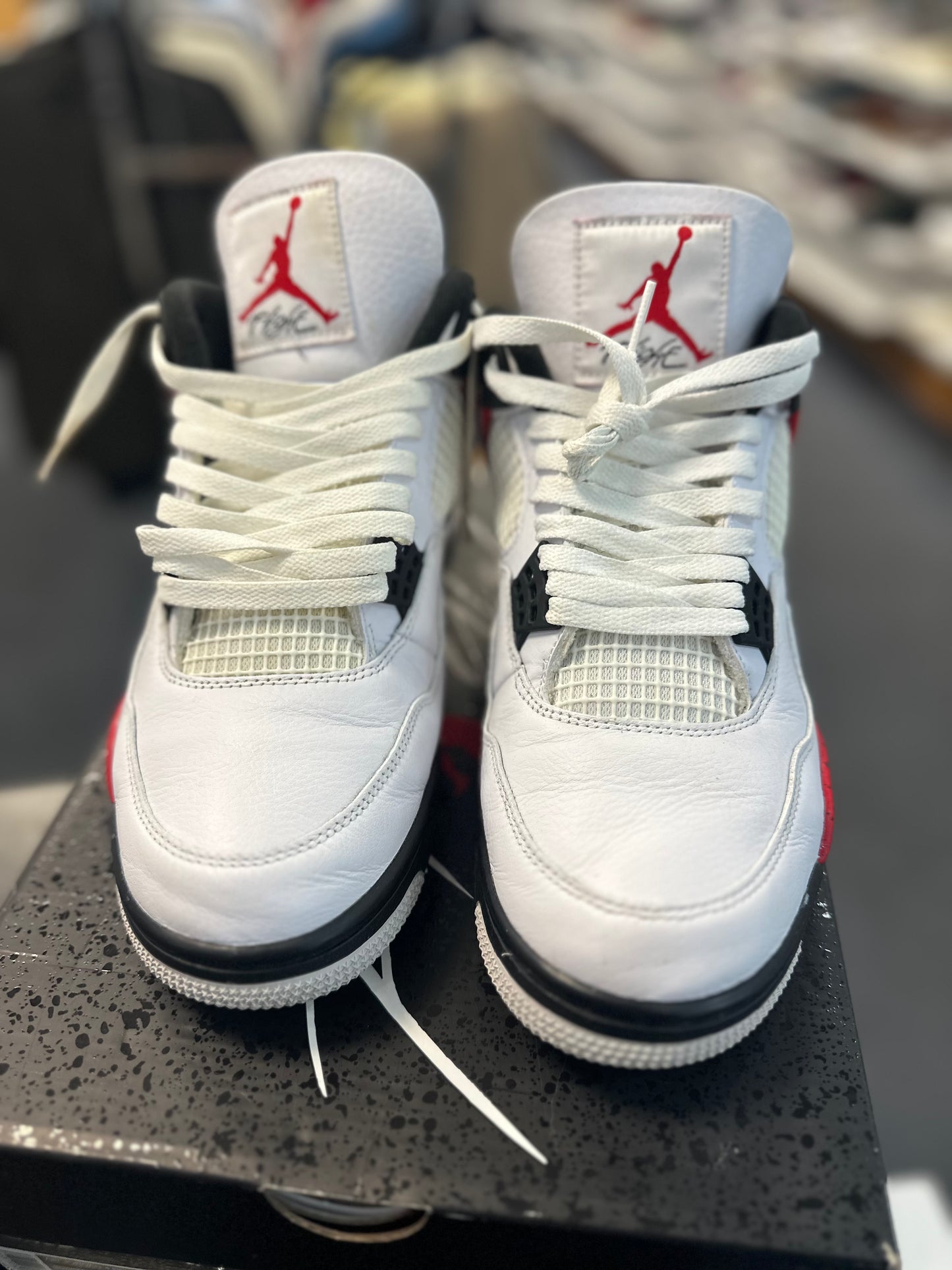 *USED* Jordan 4 Retro Red Cement