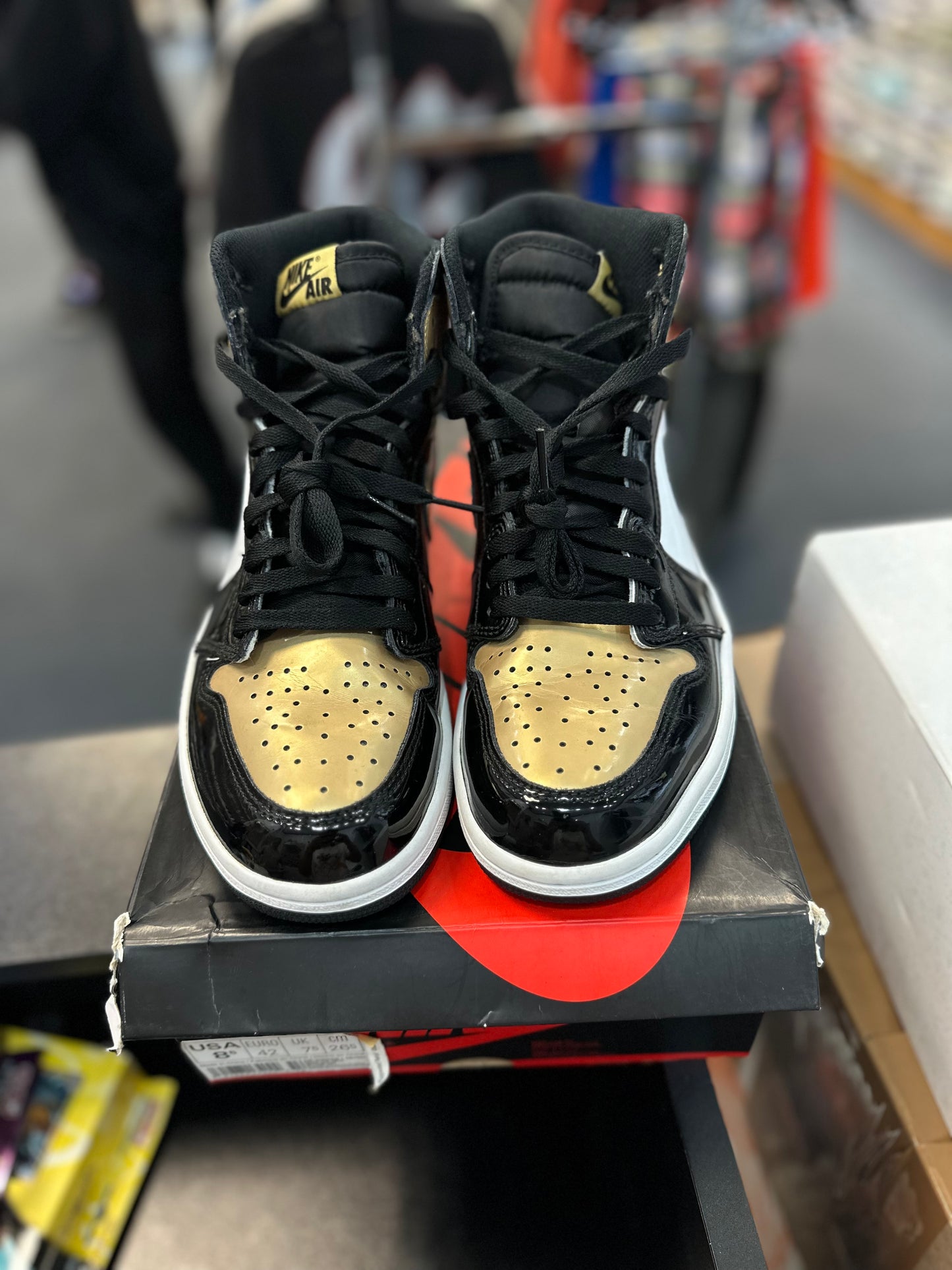 *USED* Jordan 1 Retro High Patent Gold Toe