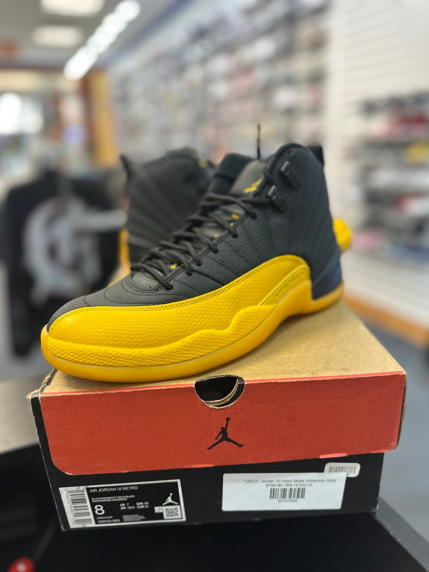*USED* Jordan 12 Retro Black University Gold