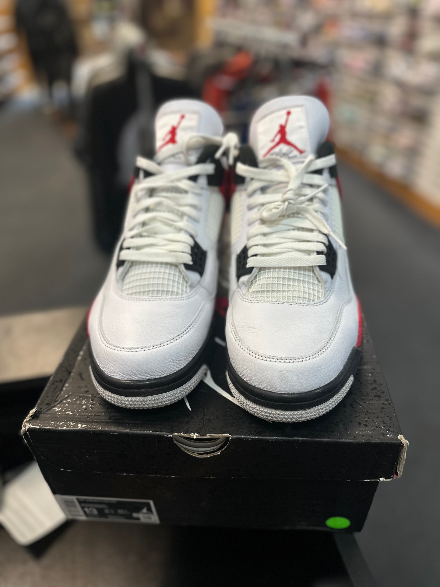 *USED* Jordan 4 Retro Red Cement