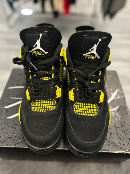 *USED* Jordan 4 Retro Thunder (2023)