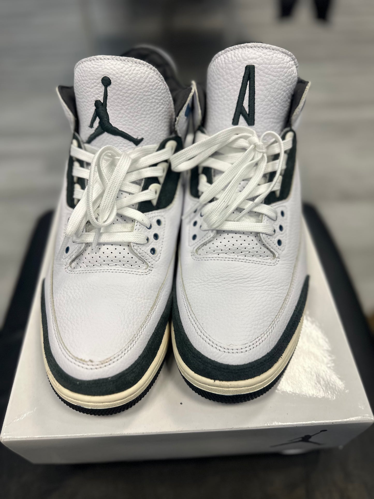 *USED* Jordan 3 Retro OG SP A Ma Maniére Diffused Blue
