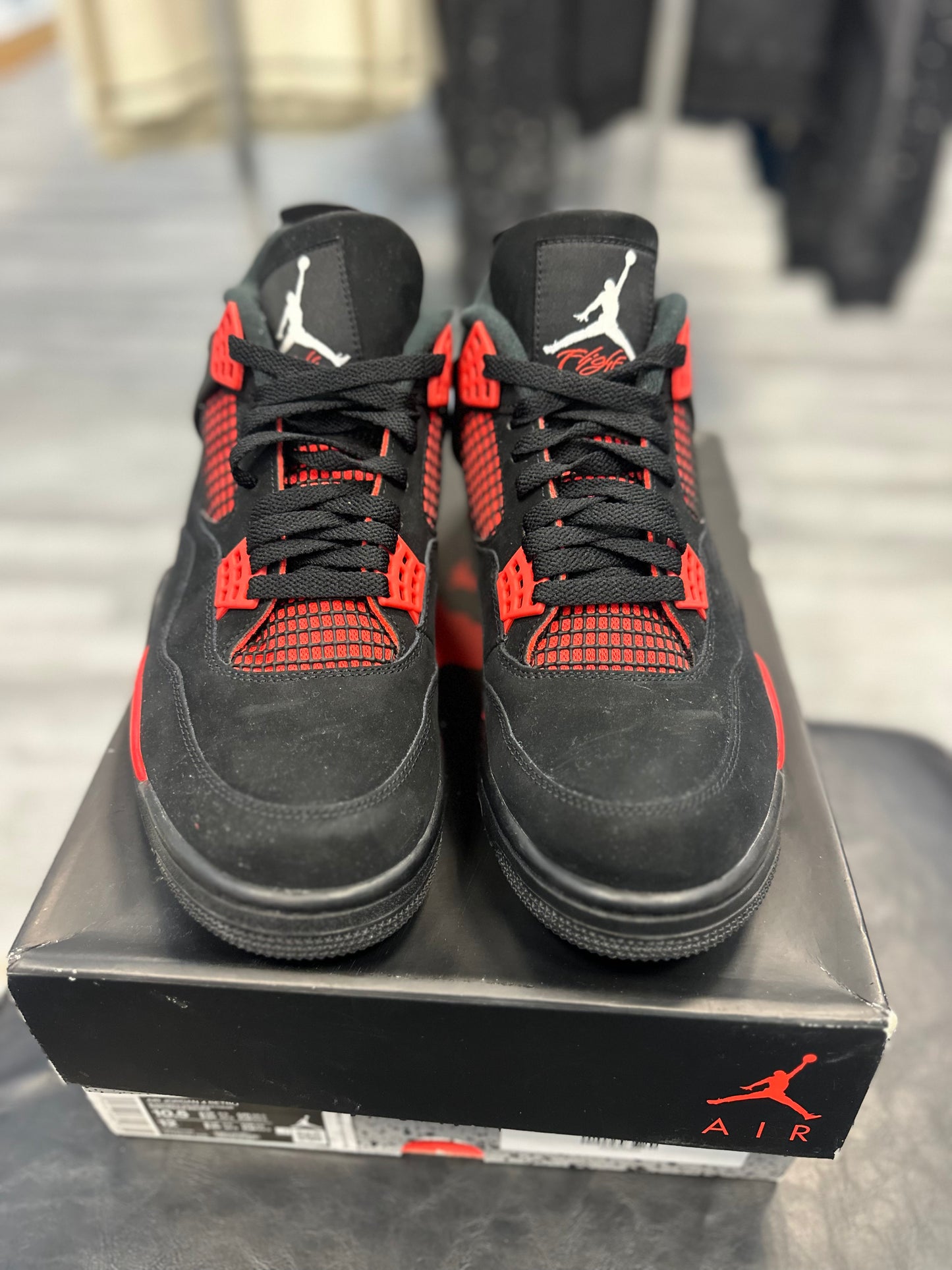 *USED* Jordan 4 Retro Red Thunder